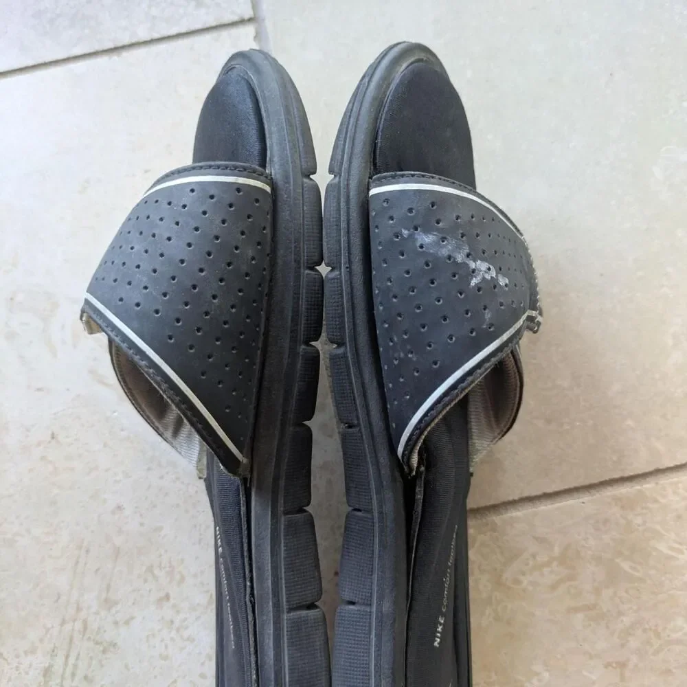 Nike Women's Black and White Slides